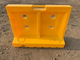 Barricaded plastic L1000x 350w x w760mm