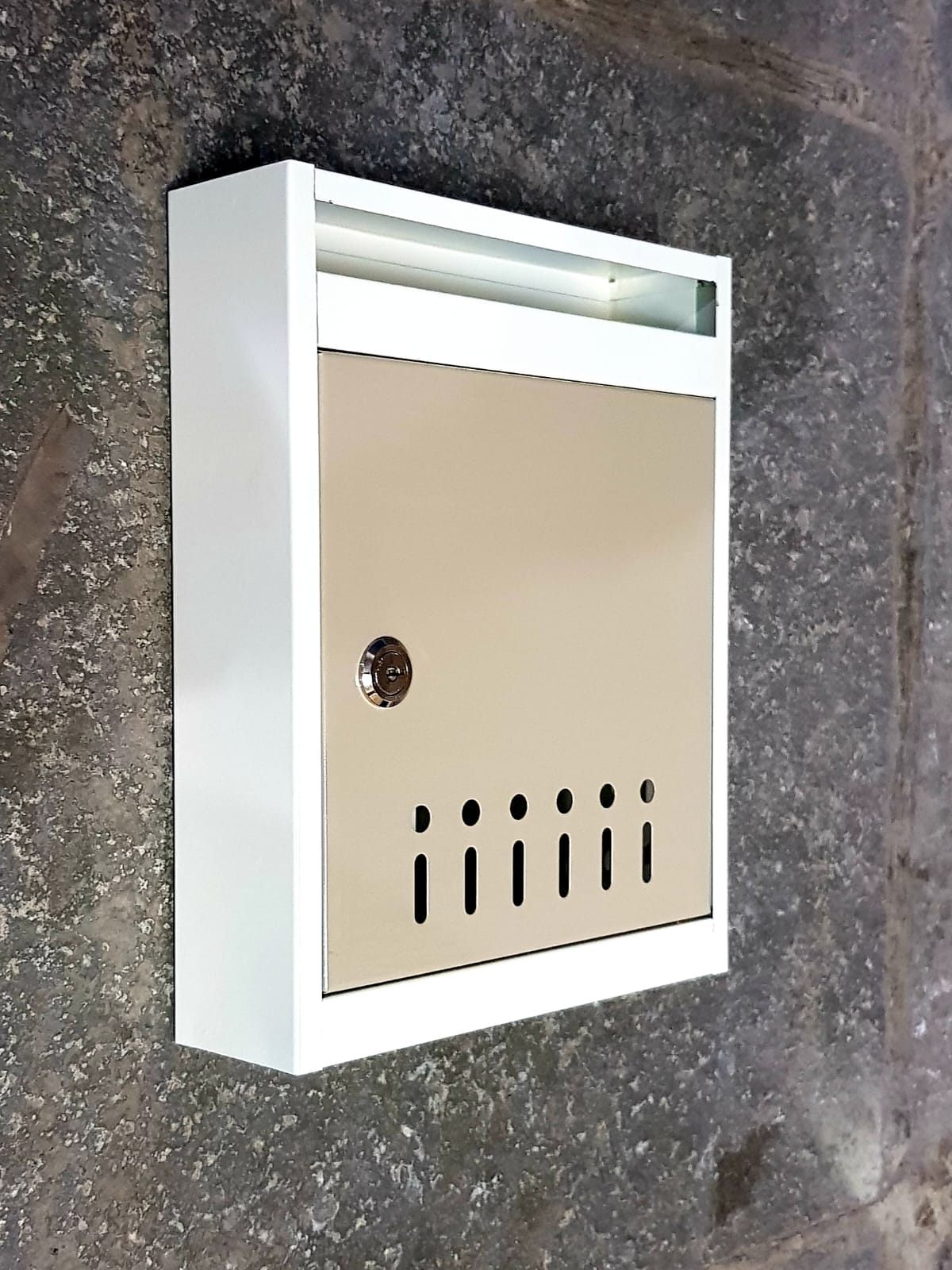 Letter box
